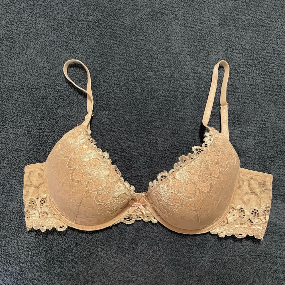 IZOD Lace Underwire Bra - 36C